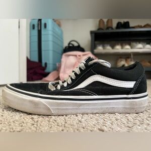 Classic Lace Up Black Vans